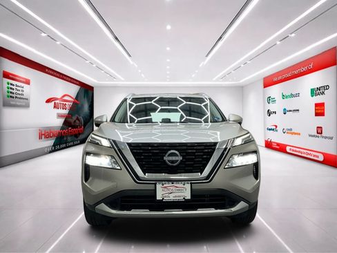 Used 2023 Nissan Rogue Platinum w/ Platinum Premium Package AWD/4WD image 2