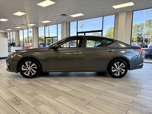 Used 2020 Nissan Altima 2.5 S image 4