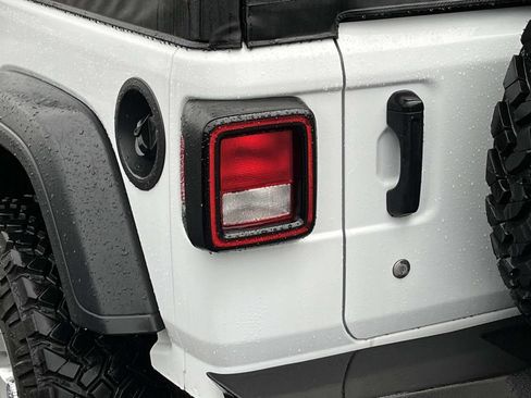 Used 2023 Jeep Wrangler Sport image 5