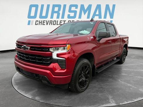 Used 2024 Chevrolet Silverado 1500 RST w/ Convenience Package II AWD/4WD image 2