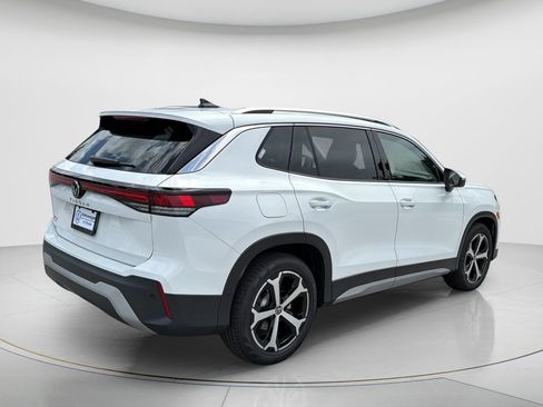 New 2026 Volkswagen Tiguan SE FWD image 5
