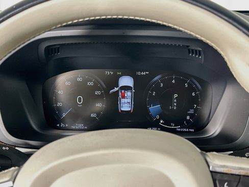 Used 2021 Volvo XC60 T5 Momentum w/ Climate Package FWD image 19