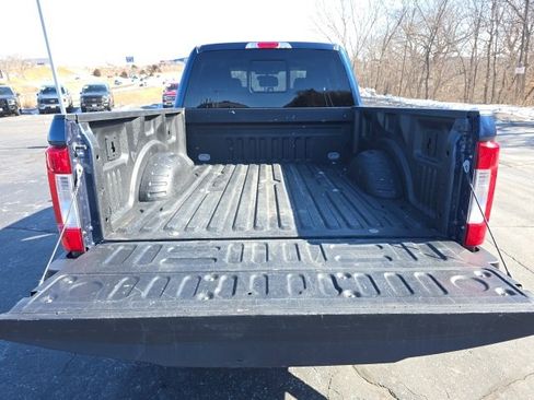 Used 2017 Ford F250 Lariat w/ Lariat Value Package image 12