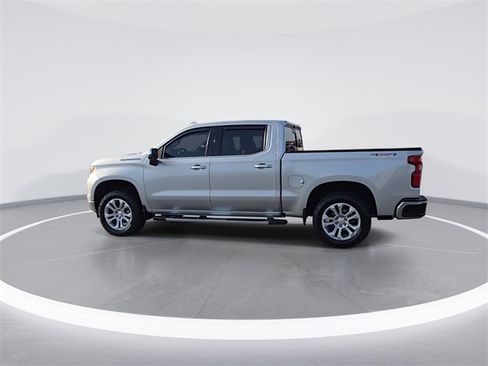 Used 2022 Chevrolet Silverado 1500 LTZ w/ LTZ Premium Package image 6