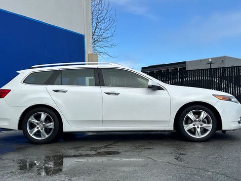 Used 2013 Acura TSX w/ Technology Package image 2