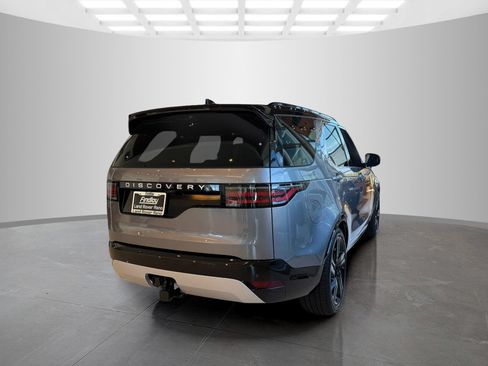 New 2026 Land Rover Discovery Limited Edition AWD/4WD image 7
