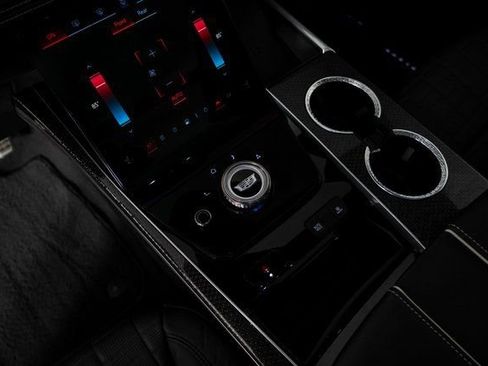 Used 2025 Cadillac Escalade V image 26