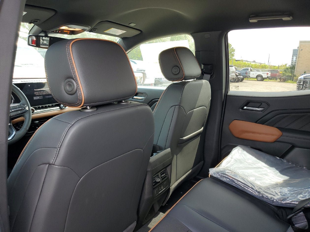 New 2026 GMC Canyon AT4 AWD/4WD image 10