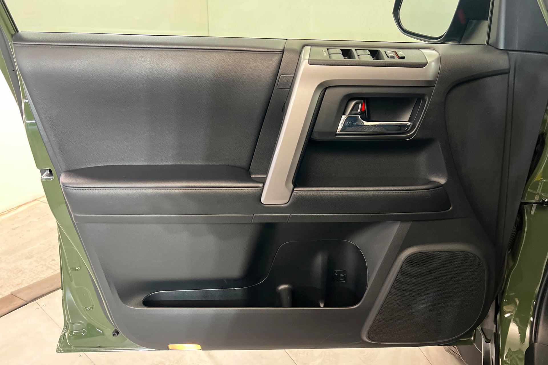 Used 2022 Toyota 4Runner Trail Special Edition AWD/4WD image 15