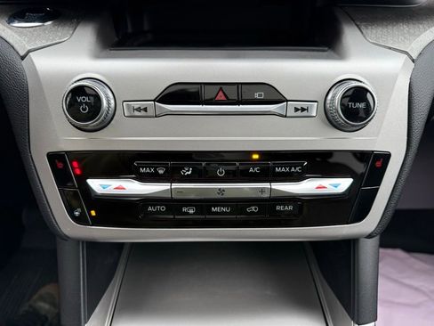 Used 2022 Ford Explorer Timberline image 22