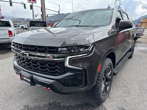 Used 2021 Chevrolet Suburban Z71 w/ Z71 Signature Package AWD/4WD image 4