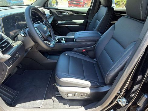 New 2026 Chevrolet Traverse LT AWD/4WD image 13