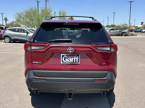 Used 2020 Toyota RAV4 LE w/ Carpet Mat Package FWD image 4