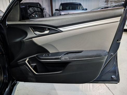 Used 2020 Honda Civic LX image 26