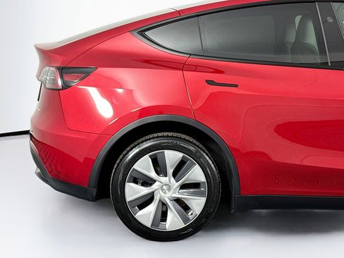 Used 2023 Tesla Model Y Long Range image 48