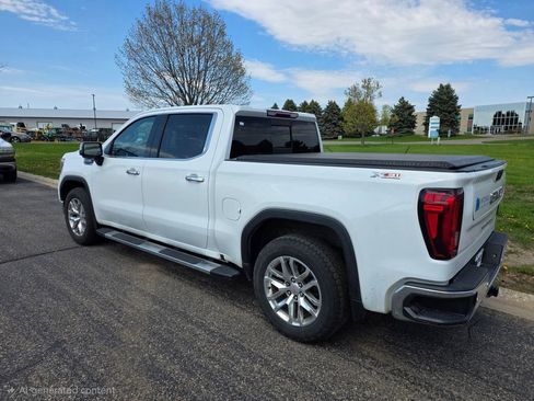 Used 2019 GMC Sierra 1500 SLT w/ SLT Premium Plus Package AWD/4WD image 11