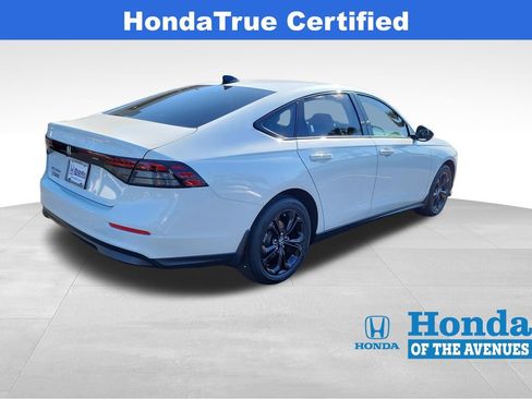Certified 2025 Honda Accord SE image 5