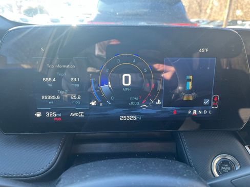 Used 2025 Chevrolet Equinox LT image 35