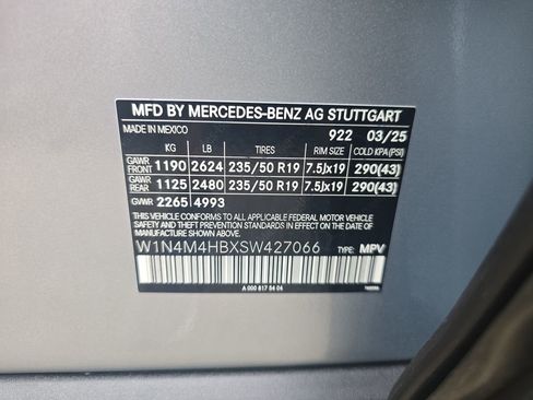 Certified 2025 Mercedes-Benz GLB 250 4MATIC image 30