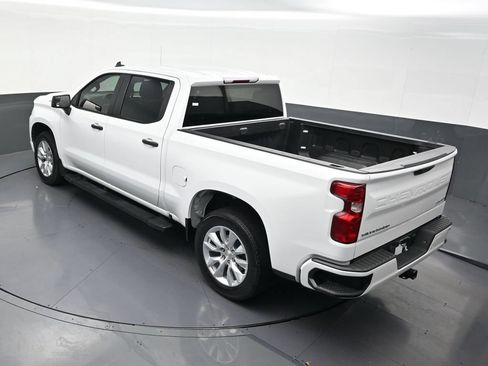 Used 2024 Chevrolet Silverado 1500 Custom RWD image 17