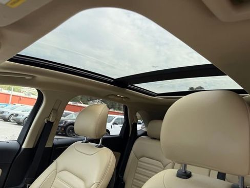 Used 2019 Ford Edge SEL w/ Equipment Group 201A FWD image 23