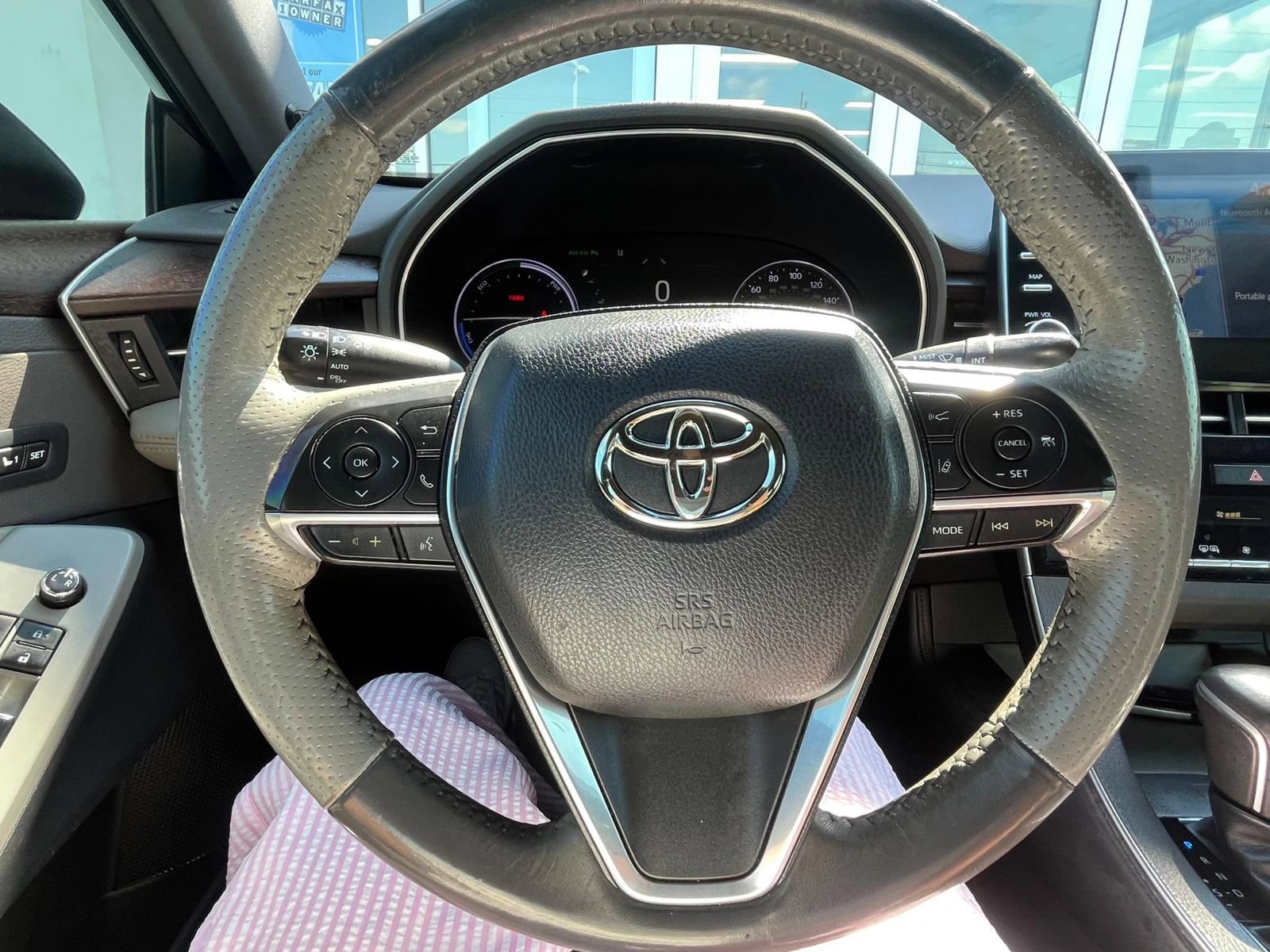 Used 2019 Toyota Avalon Limited w/ Advanced Safety Package FWD image 13