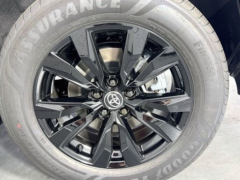 New 2026 Toyota RAV4 SE AWD/4WD image 31