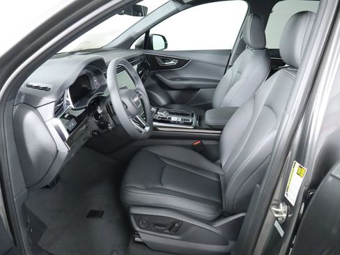Certified 2025 Audi Q7 2.0T Premium image 21