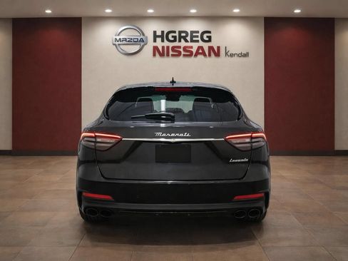 Used 2023 Maserati Levante Modena AWD/4WD image 5