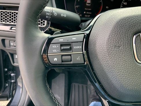 Used 2025 Honda Civic Sport image 23