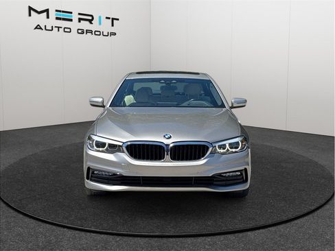Used 2018 BMW 530i w/ Premium Package RWD image 3