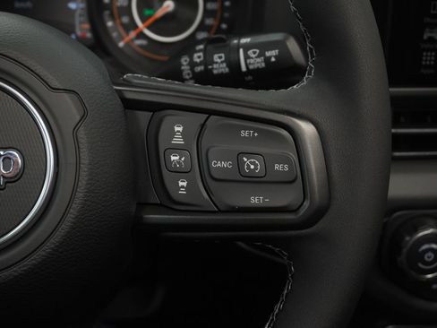 New 2026 Jeep Wrangler Unlimited Rubicon AWD/4WD image 27