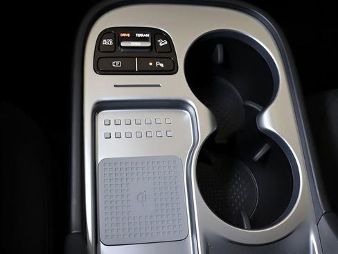 New 2026 Hyundai Ioniq 9 SE image 22