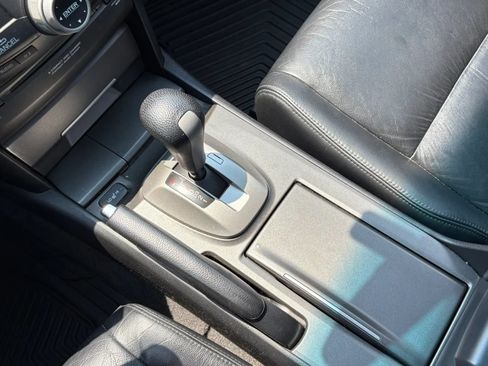 Used 2011 Honda Accord EX-L image 26