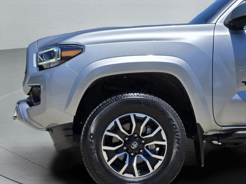 Used 2023 Toyota Tacoma TRD Sport w/ Technology Package AWD/4WD image 36