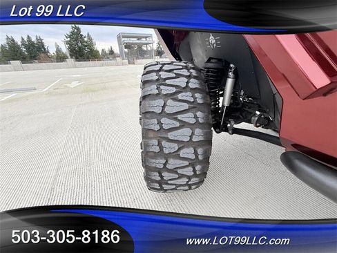 Used 2021 Jeep Gladiator Rubicon w/ Trailer Tow Package AWD/4WD image 18