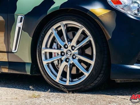 Used 2015 Chevrolet SS RWD image 58