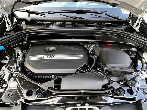 New 2025 BMW X1 xDrive28i w/ Technology Package image 16