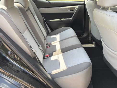 Used 2017 Toyota Corolla LE FWD image 15