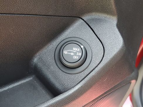 Used 2019 GMC Terrain SLE w/ Driver Convenience Package FWD image 11