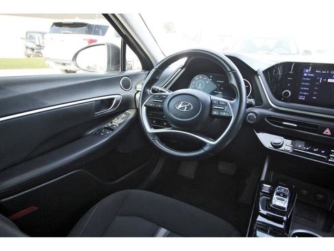 Used 2022 Hyundai Sonata SEL w/ Convenience Package image 11