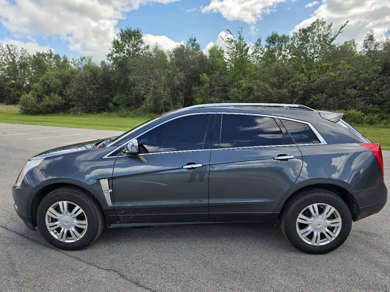 Used 2010 Cadillac SRX Luxury FWD image 9