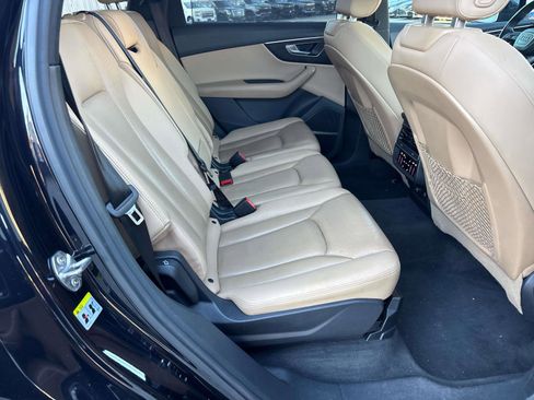 Used 2021 Audi Q7 3.0T Premium Plus w/ Executive Package image 15