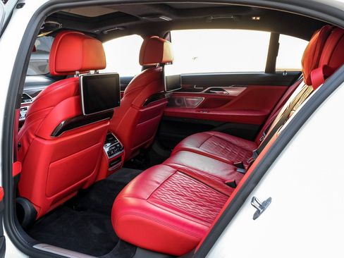 Used 2020 BMW M760i xDrive w/ Luxury Rear Seating Package image 37