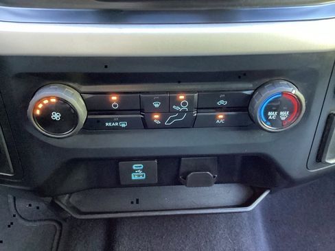 Used 2023 Ford F150 XLT image 52