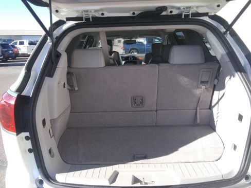 Used 2009 Buick Enclave CXL w/ Driver Confidence Package image 8