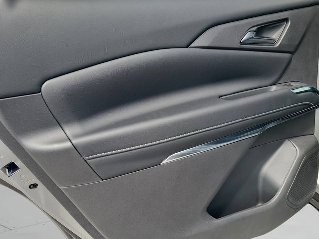 New 2026 Chevrolet Traverse LT FWD image 13