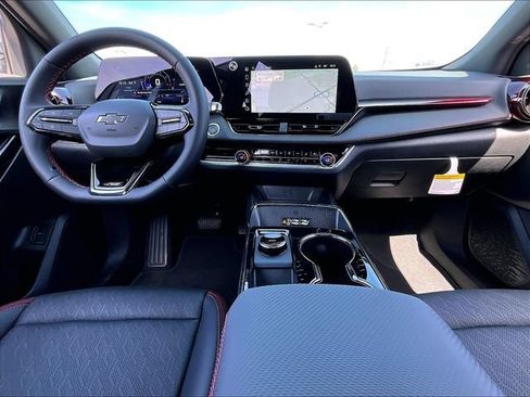 New 2027 Chevrolet Equinox RS w/ Convenience Package III FWD image 11