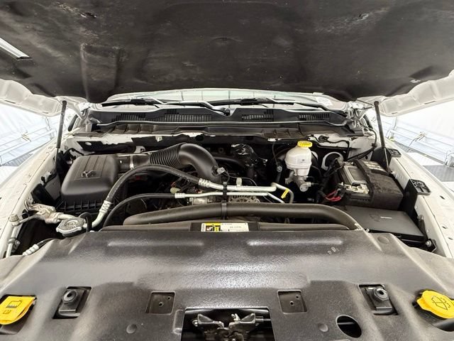 Used 2023 RAM 1500 Classic SLT AWD/4WD image 8