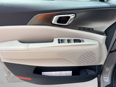 New 2027 Kia Carnival SX w/ Dark Edition Package FWD image 20